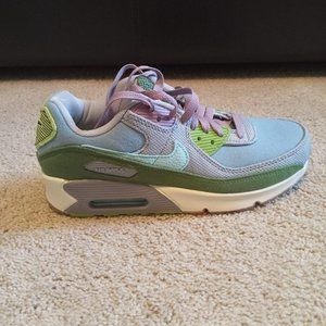 Nike Air Max 90 SE Sun Club Treeline GS Size 6Y/7.5W. New without box.